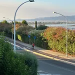 Luis&susy Home, בית אירוח